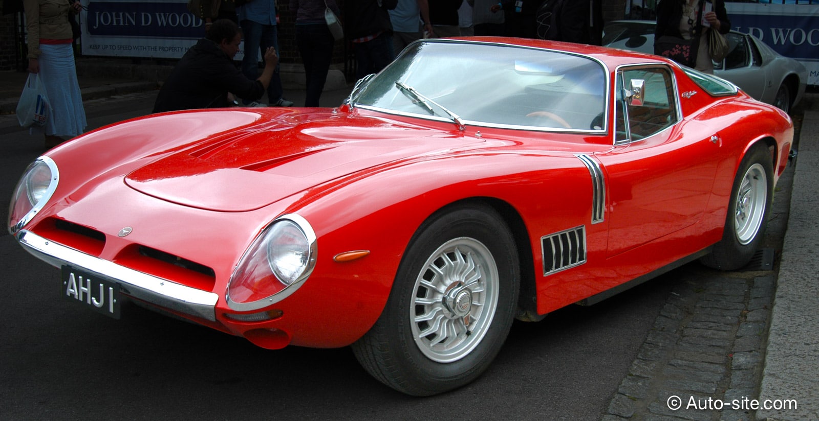 bizzarrini 5300gt strada 1968 auj1 front left