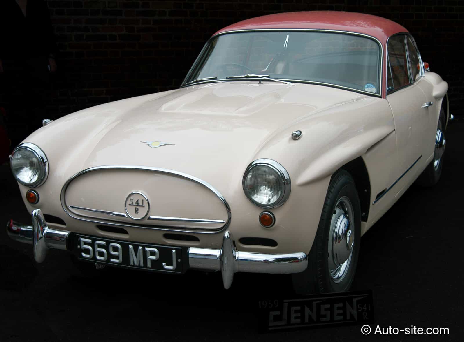 jensen 541r 1959 white red top front left isolated