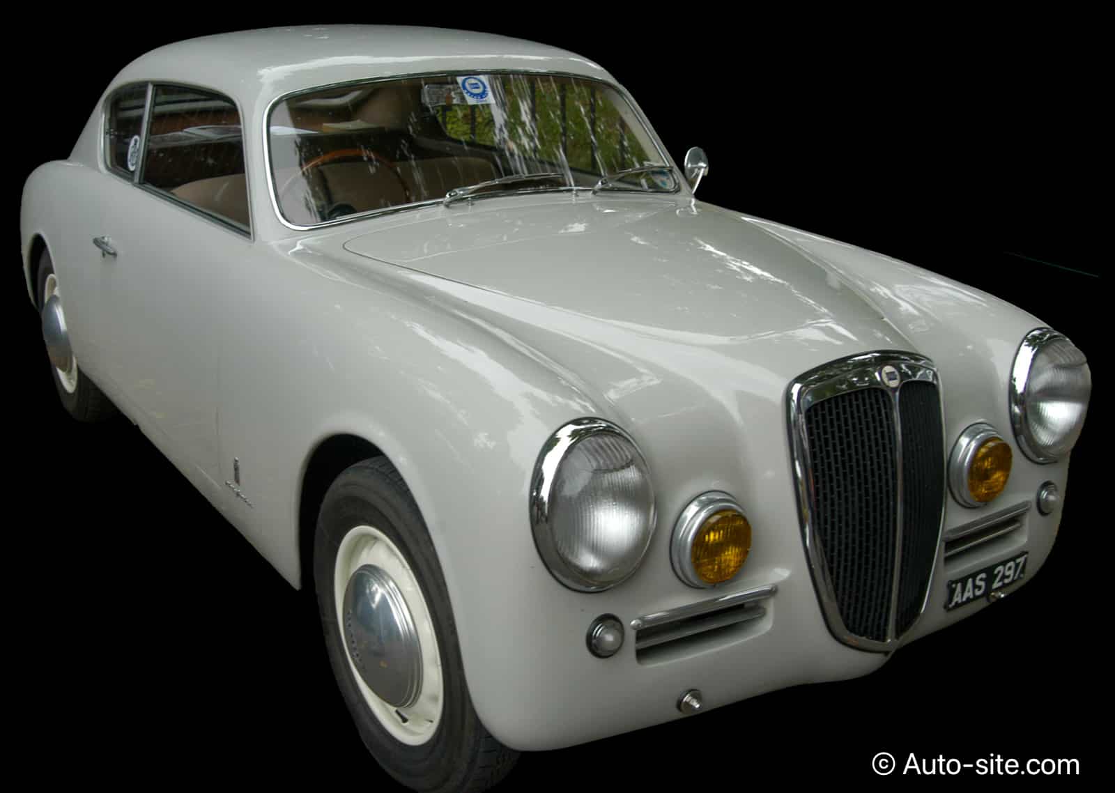 lancia aurelia gt coupe b20 white front right